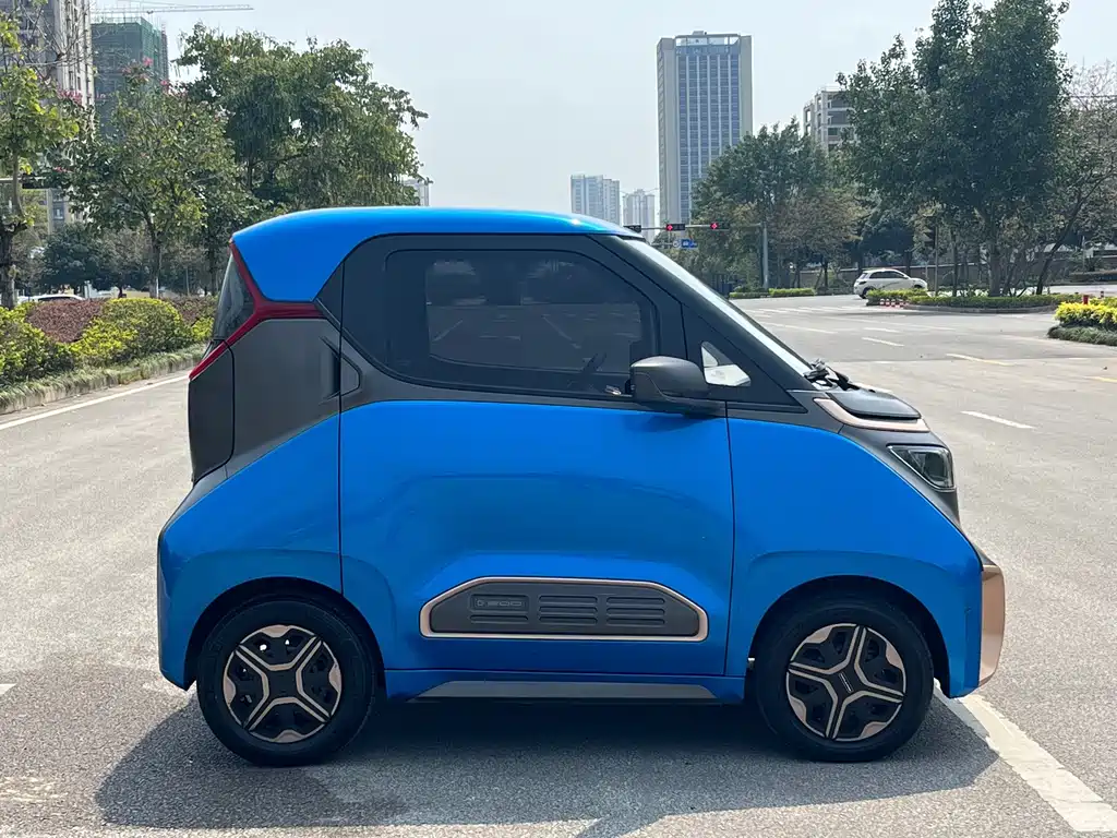 Baojun E200 - фото 7