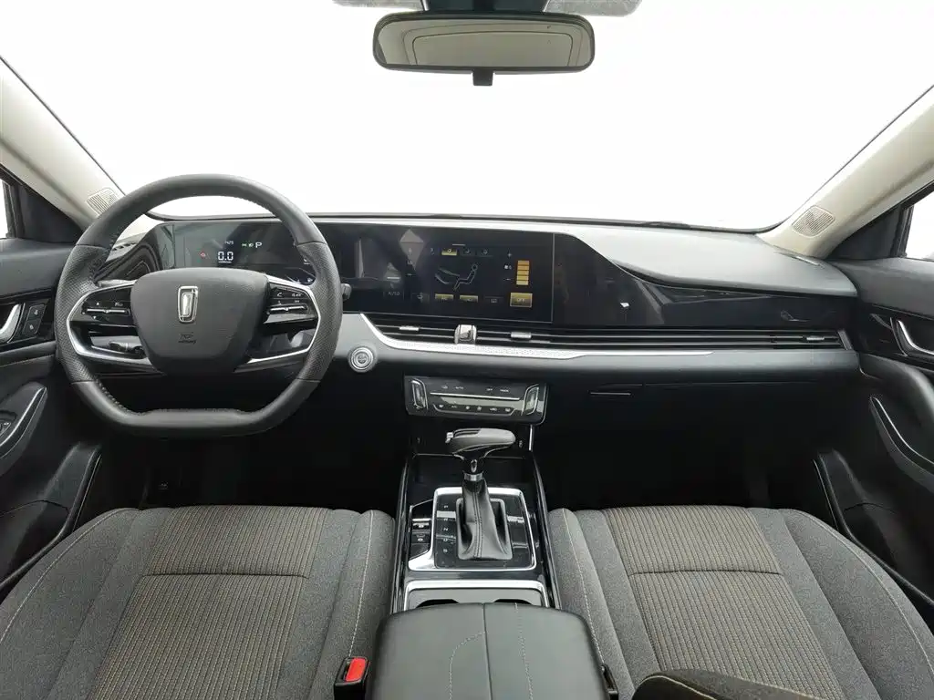 Bestune B70 2022 1.5T AT