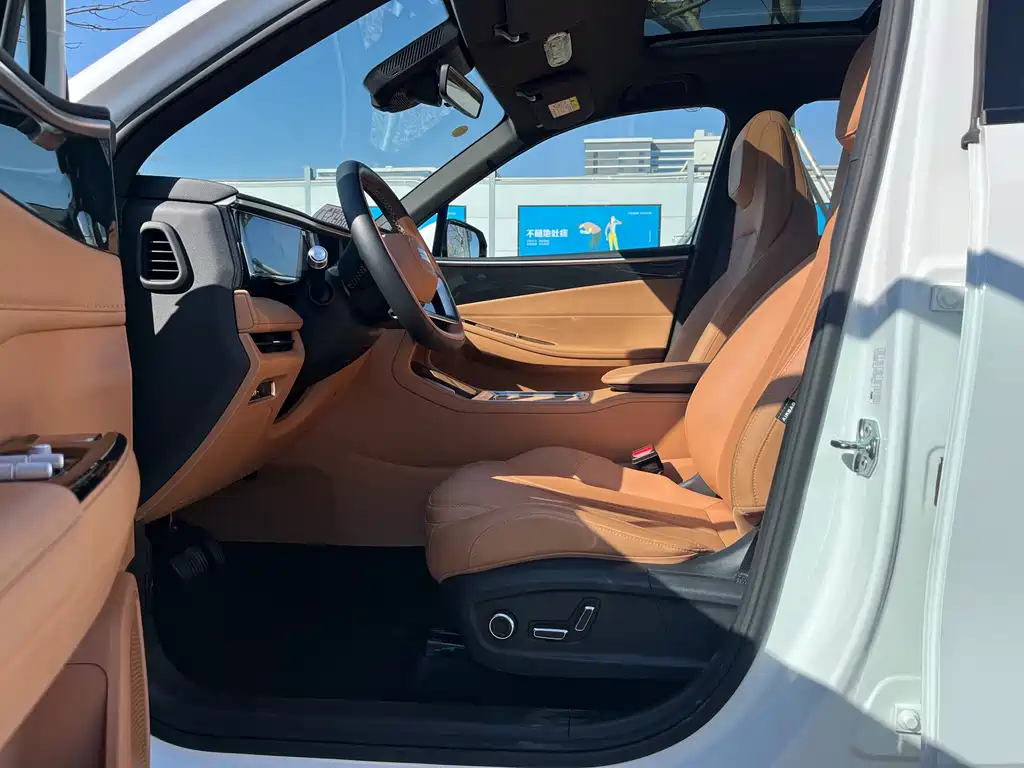 GEELY GALAXY GALAXY L7