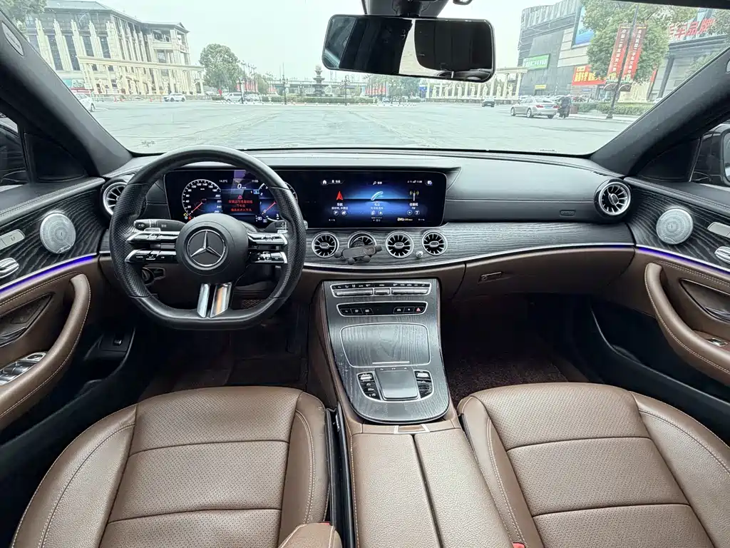 MERCEDES-BENZ E CLASS