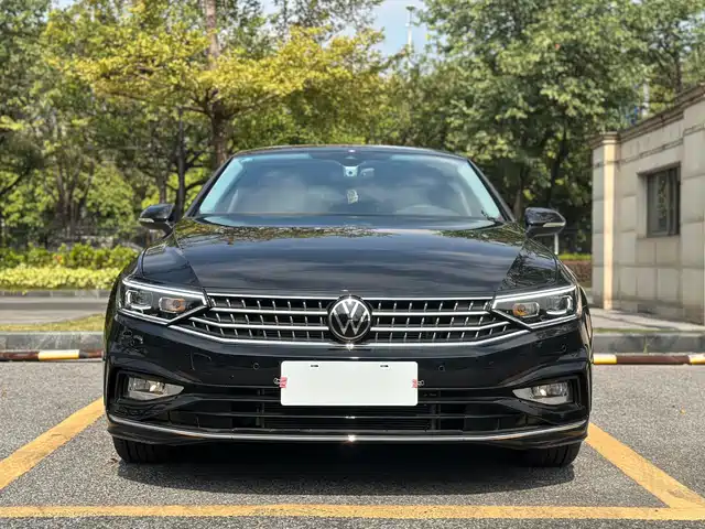 VOLKSWAGEN MAGOTAN 2025