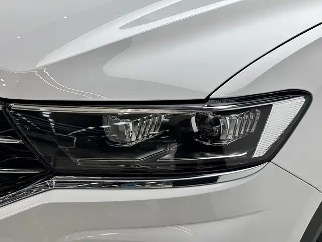 VOLKSWAGEN T ROC EXPLORING SONGS