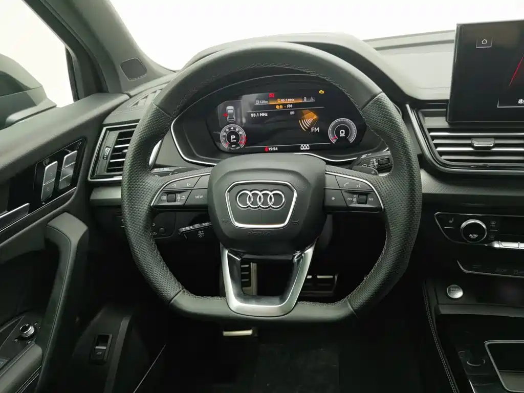 Audi Q5L — миниатюра 11