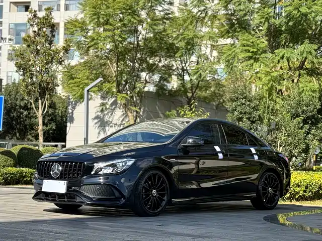 MERCEDES-BENZ CLA 2019