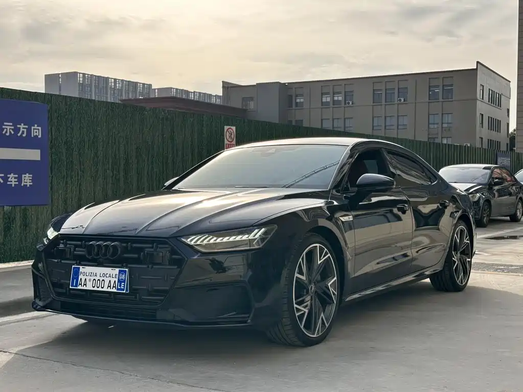 Купить Audi A7L