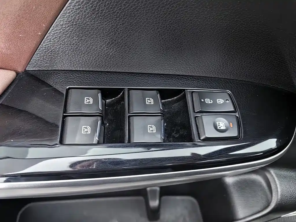 GAC Motor Trumpchi GS8 — миниатюра 9