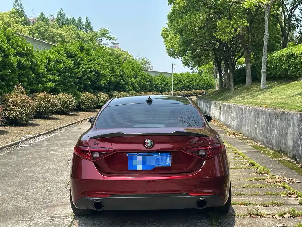 Alfa Romeo Giulia — миниатюра 15