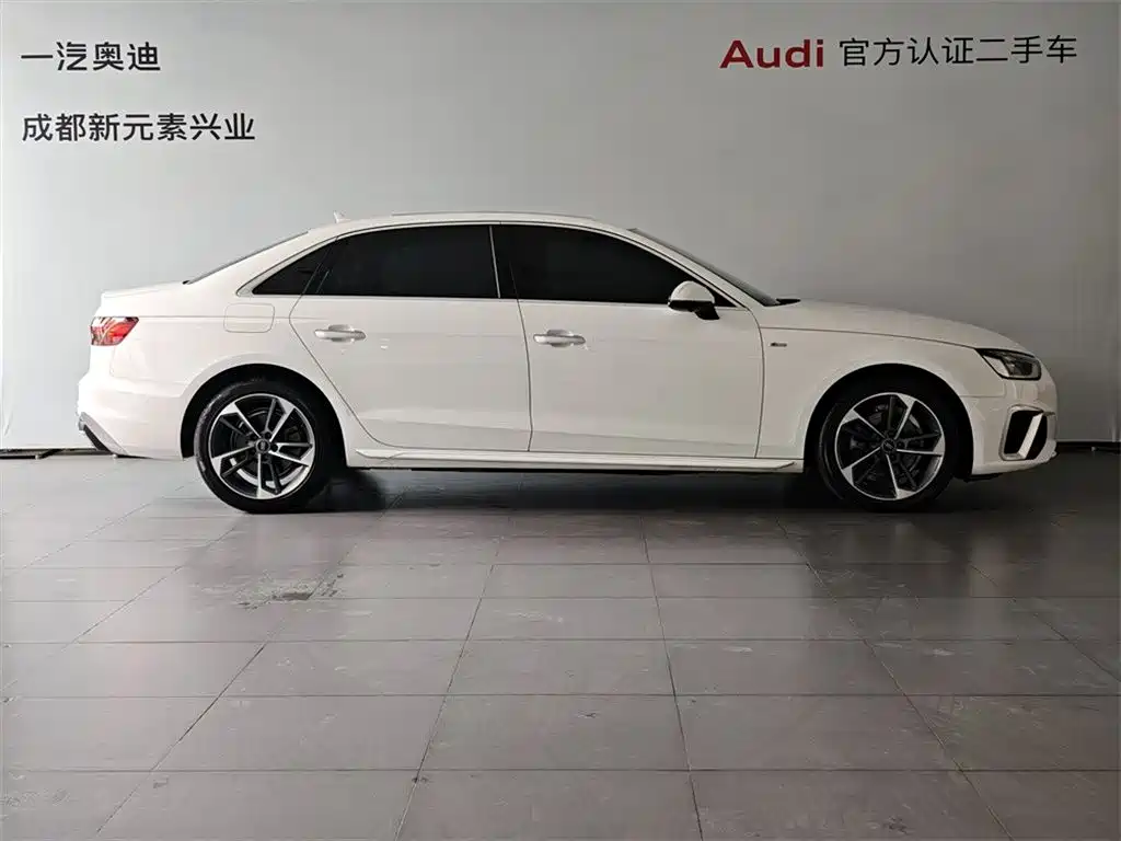 Audi A4L 2022 40 TFSI Fashion