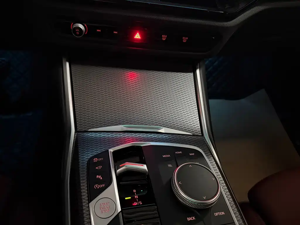 BMW 3 Series — миниатюра 8