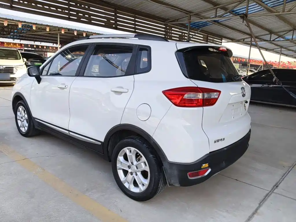 Changan CS15 — миниатюра 5