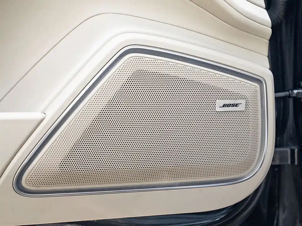 Porsche Panamera — миниатюра 9