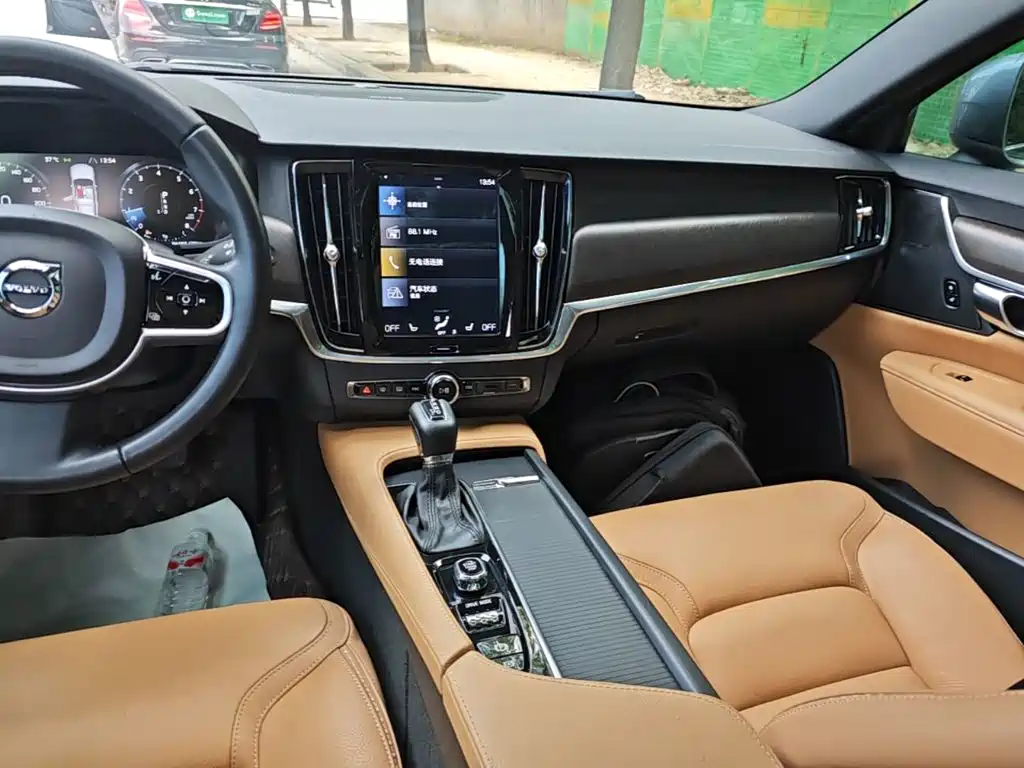 Volvo V90 — миниатюра 13