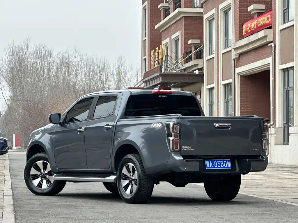 ISUZU D MAX