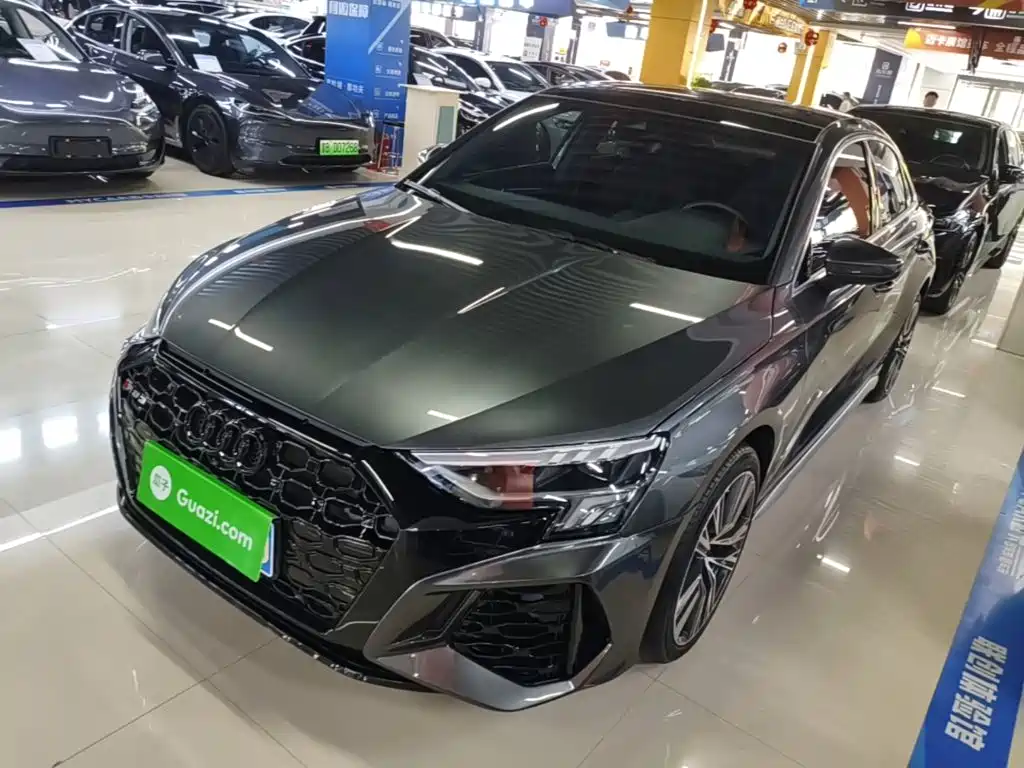 奥迪A3 2024款 A3L Limousine 35 TFSI 时尚运动型 2024