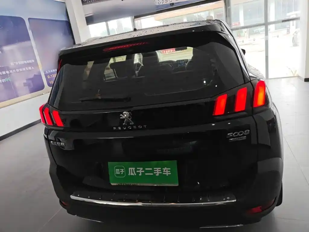 Peugeot 5008 — миниатюра 6
