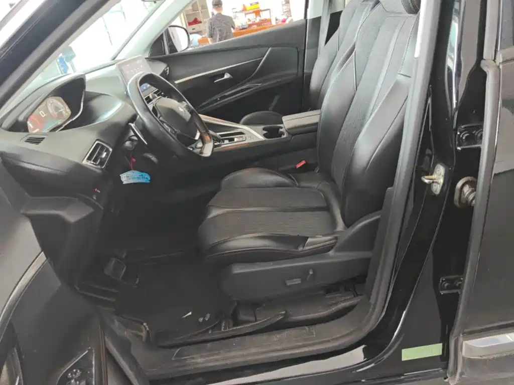 Peugeot 5008 — миниатюра 15
