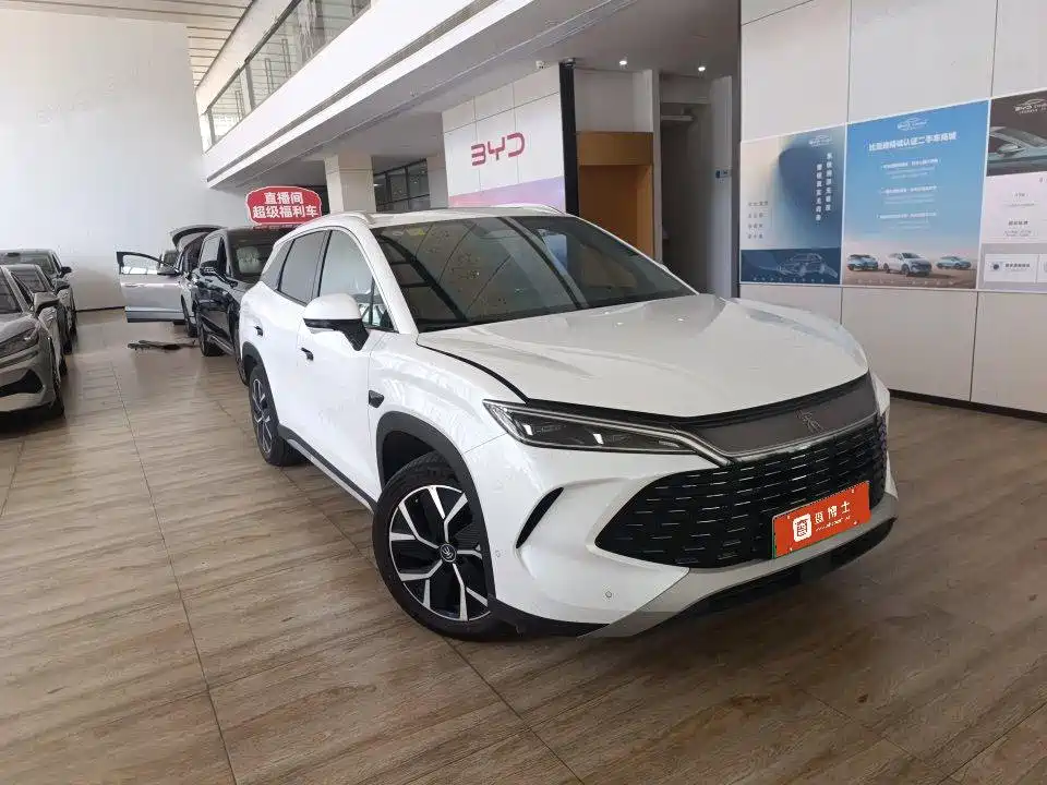 BYD L DM-i — миниатюра 2