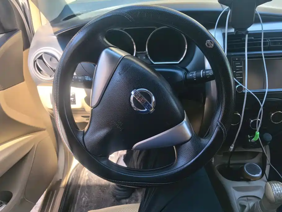 Nissan Livina — миниатюра 15