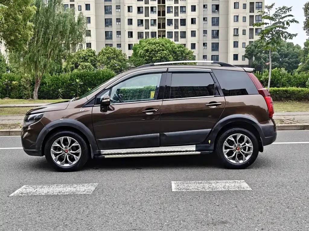 Forthing Jingyi X5 1.6L Manual Premium Type, фото 4