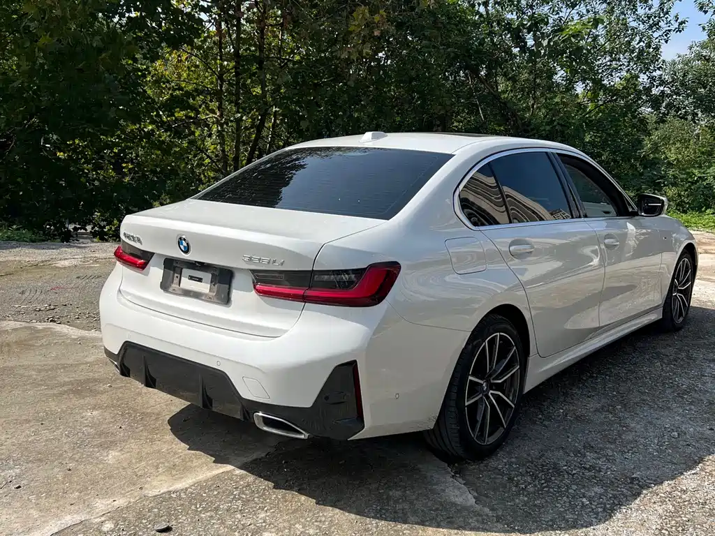BMW 3 Series — миниатюра 11
