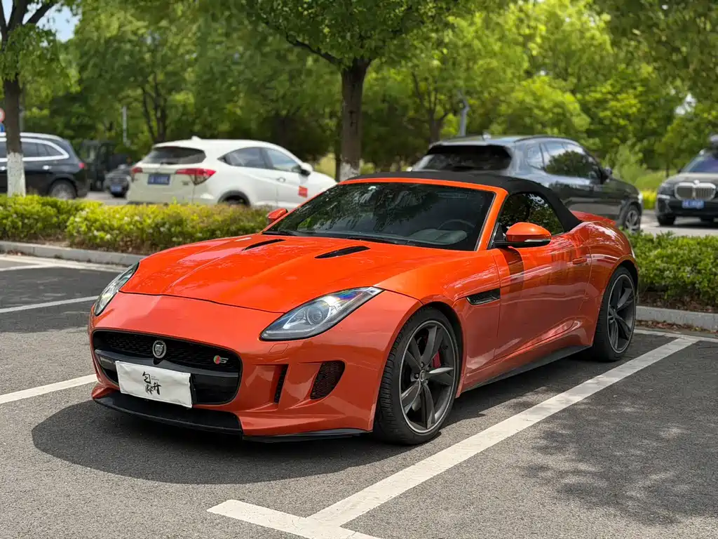 Купить Jaguar F-TYPE