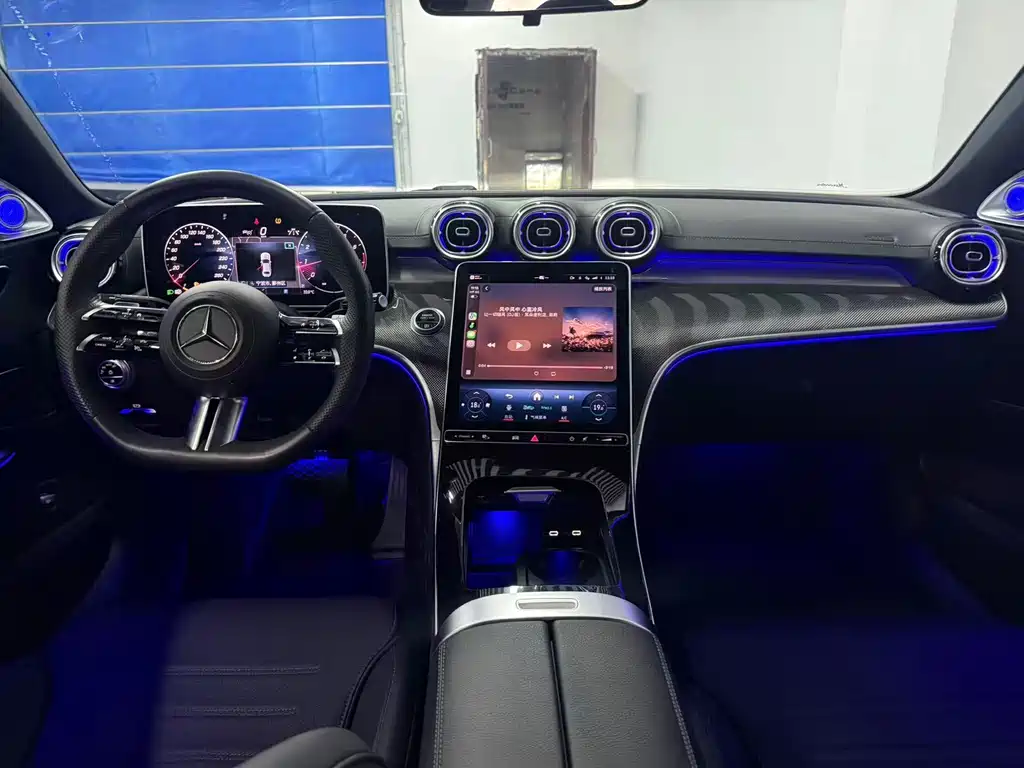Mercedes-Benz C-Class — миниатюра 9