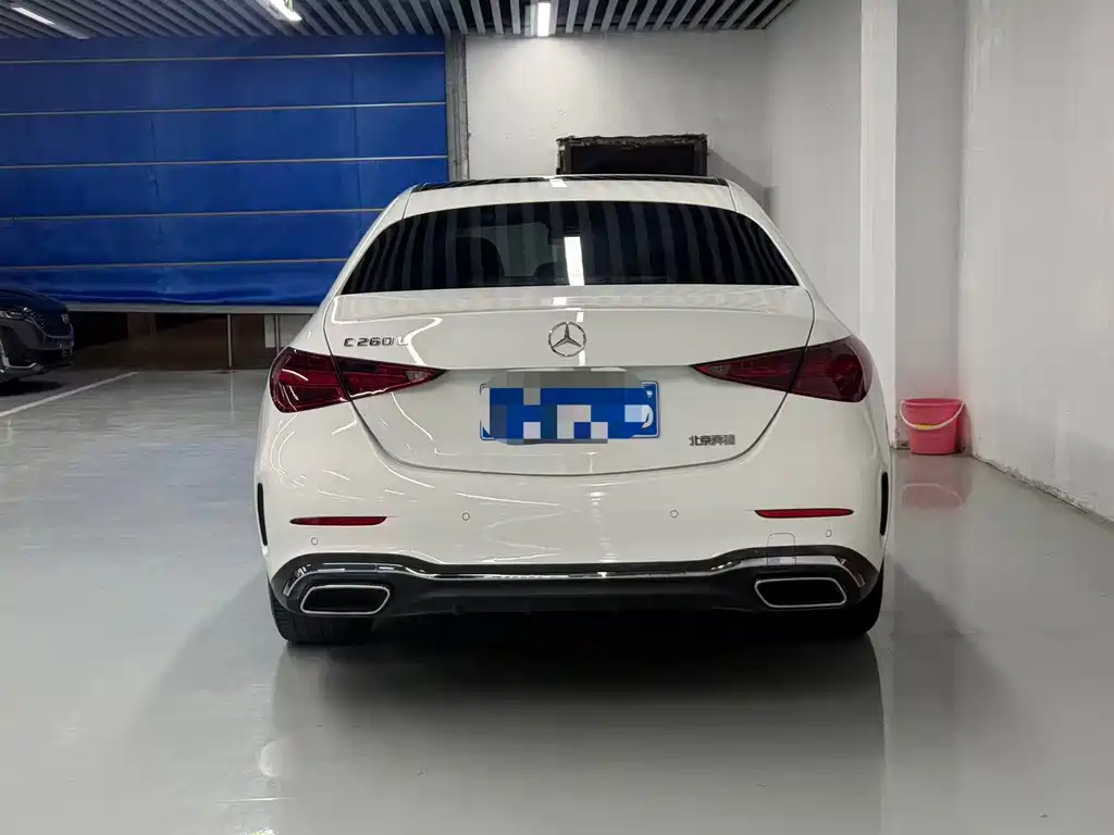 Mercedes-Benz C-Class — миниатюра 13