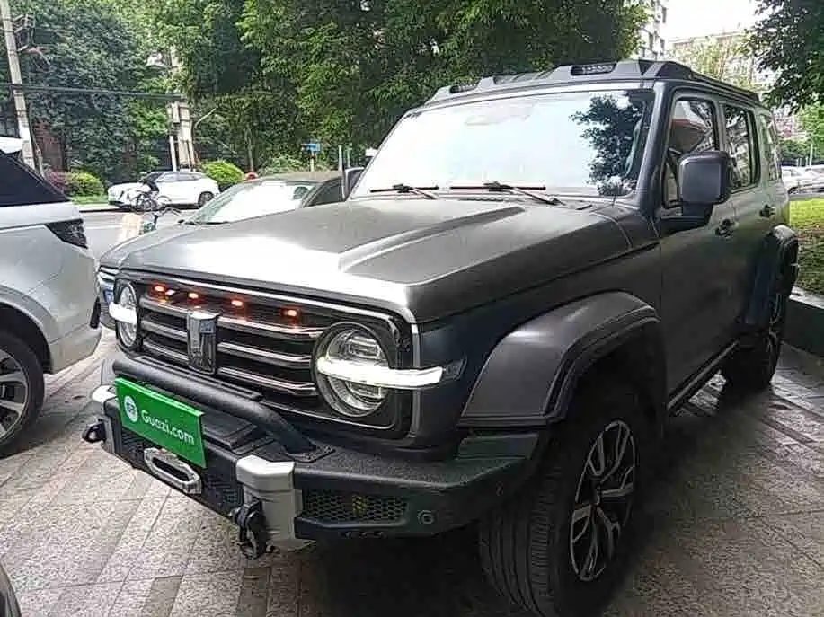 Tank Tank 300 2022