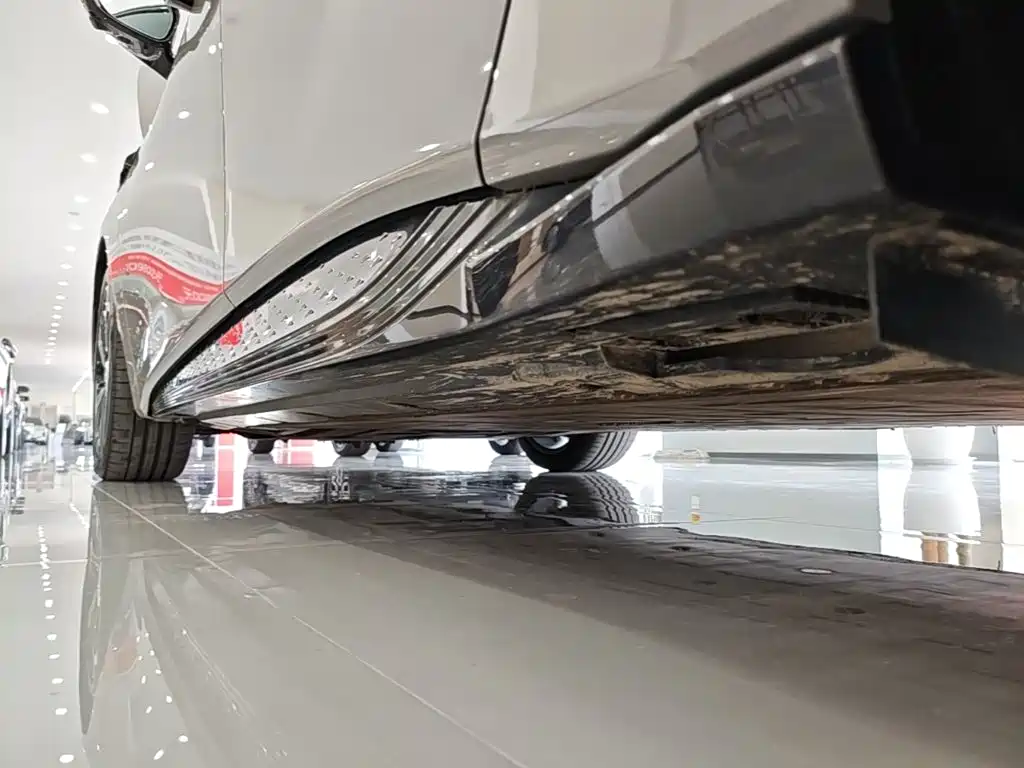 Hongqi Hongqi EH7 — миниатюра 22