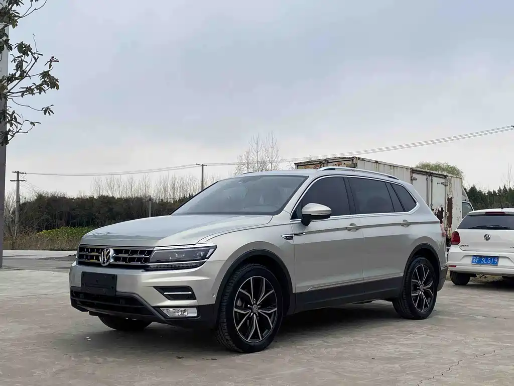 Купить Volkswagen Tiguan L