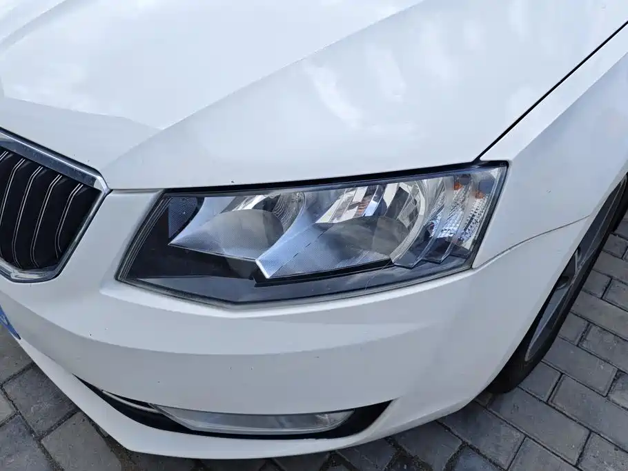 Skoda Octavia — миниатюра 5