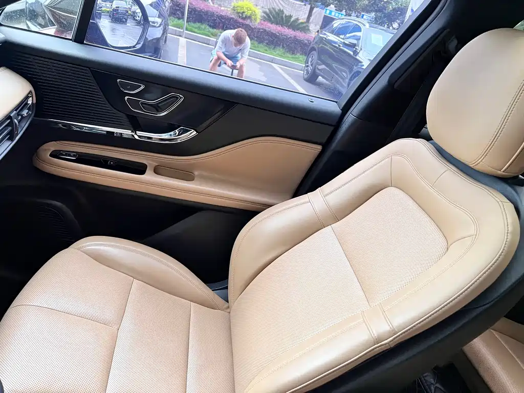 Lincoln Corsair 2020 2.0T
