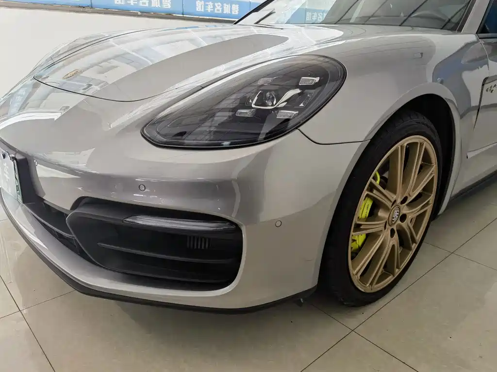 Porsche Panamera Hybrid — миниатюра 15