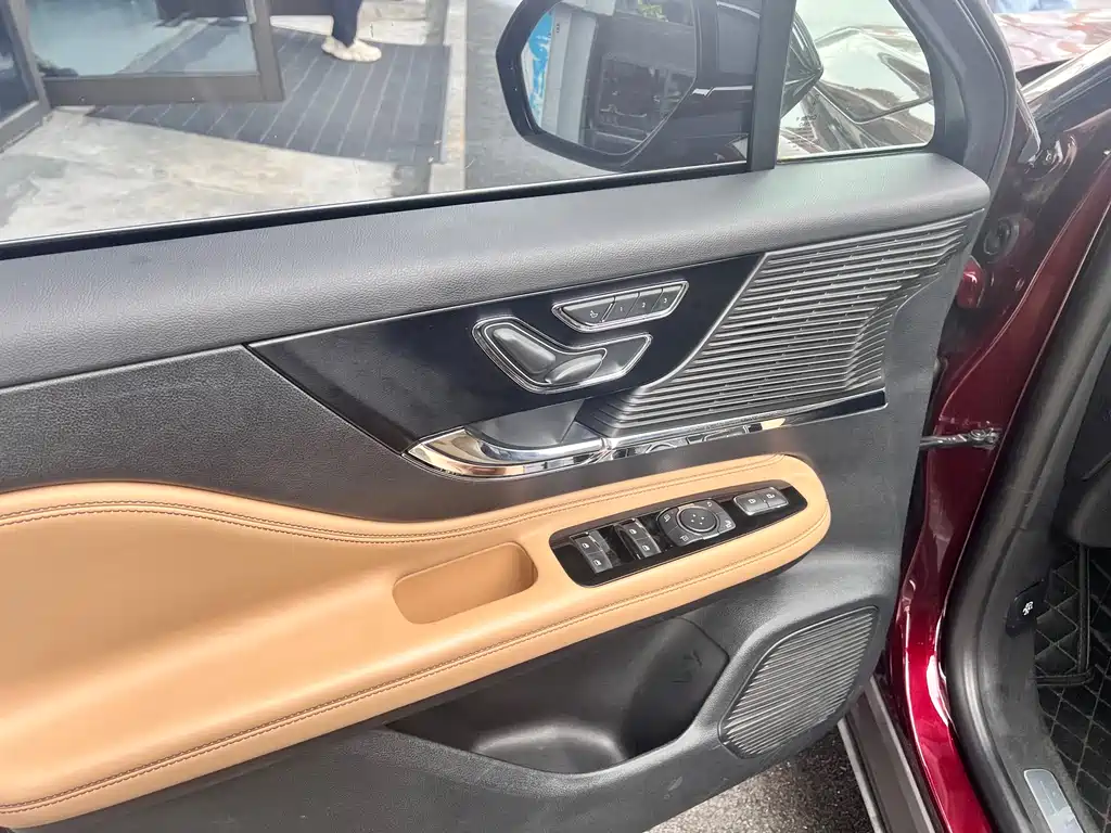 Lincoln Corsair 2020 2.0T
