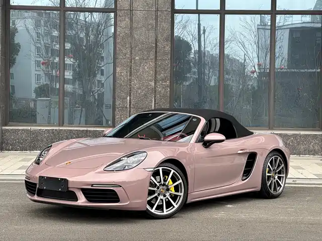 PORSCHE 718