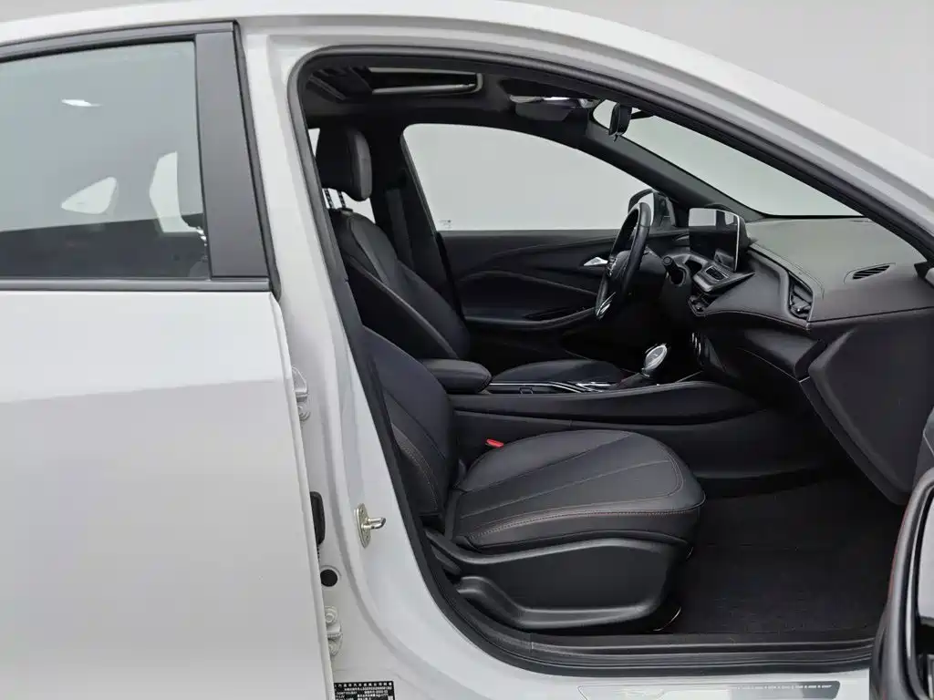 Buick Verano — миниатюра 23