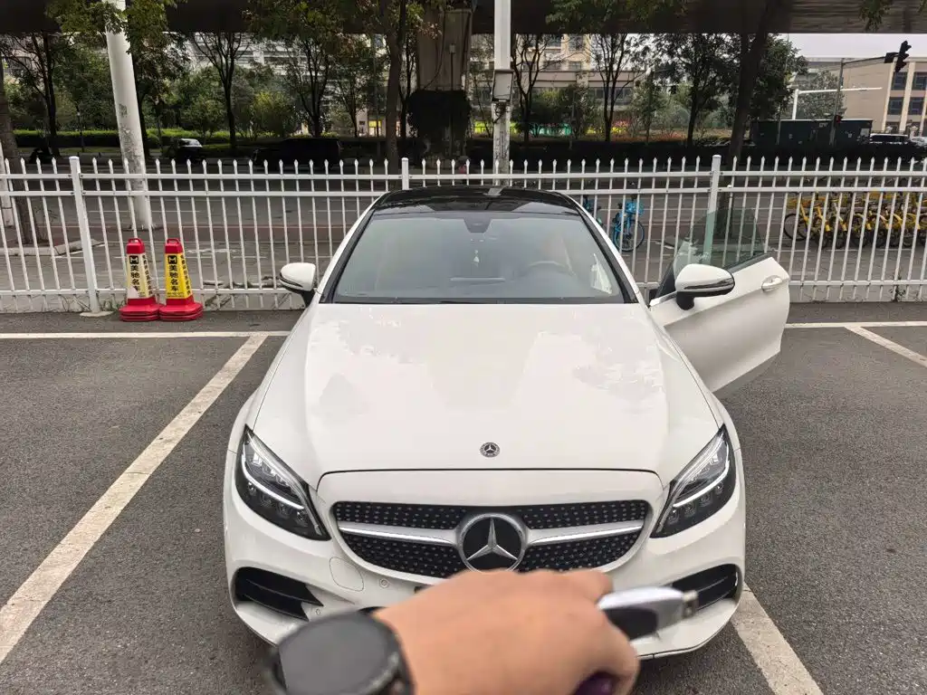 Mercedes-Benz C-Class (Import) — миниатюра 3