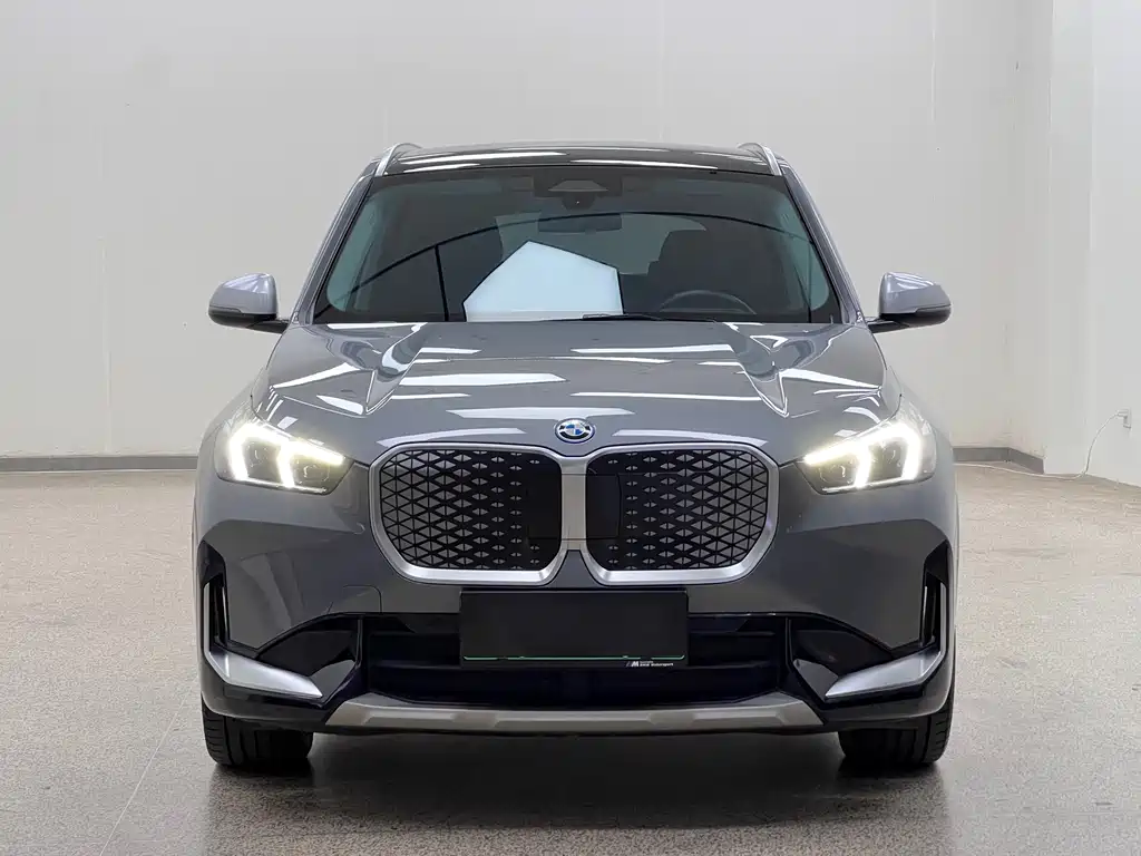 BMW iX1 — миниатюра 2