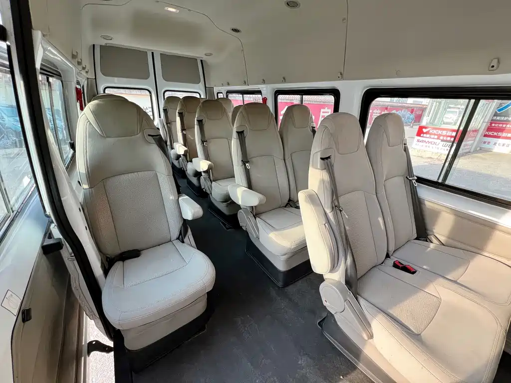 Ford Transit Custom — миниатюра 11