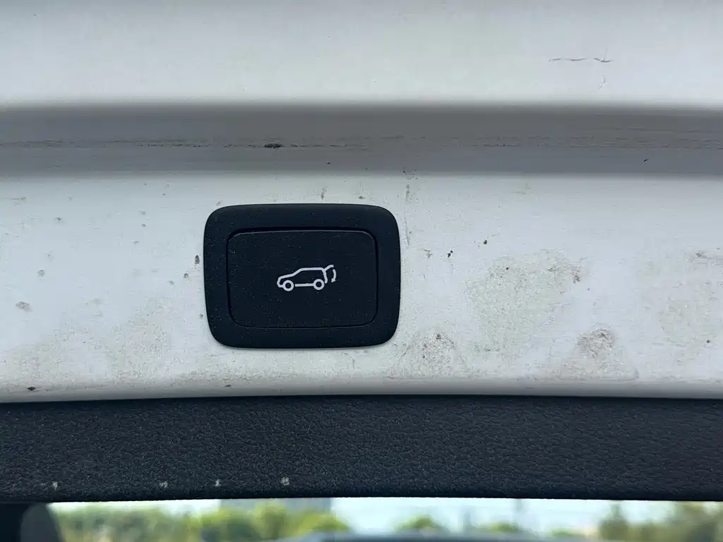 Roewe RX5 New Energy — миниатюра 15