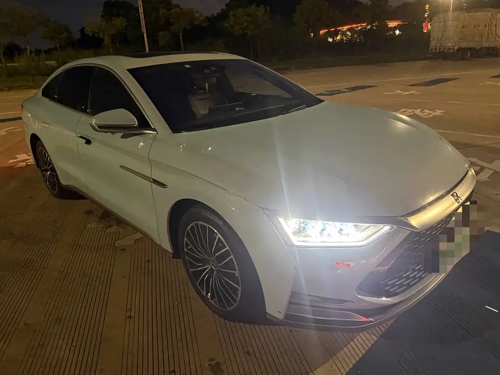 BYD Han — миниатюра 3