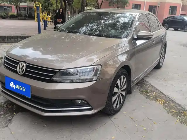 VOLKSWAGEN SAGITAR 2018