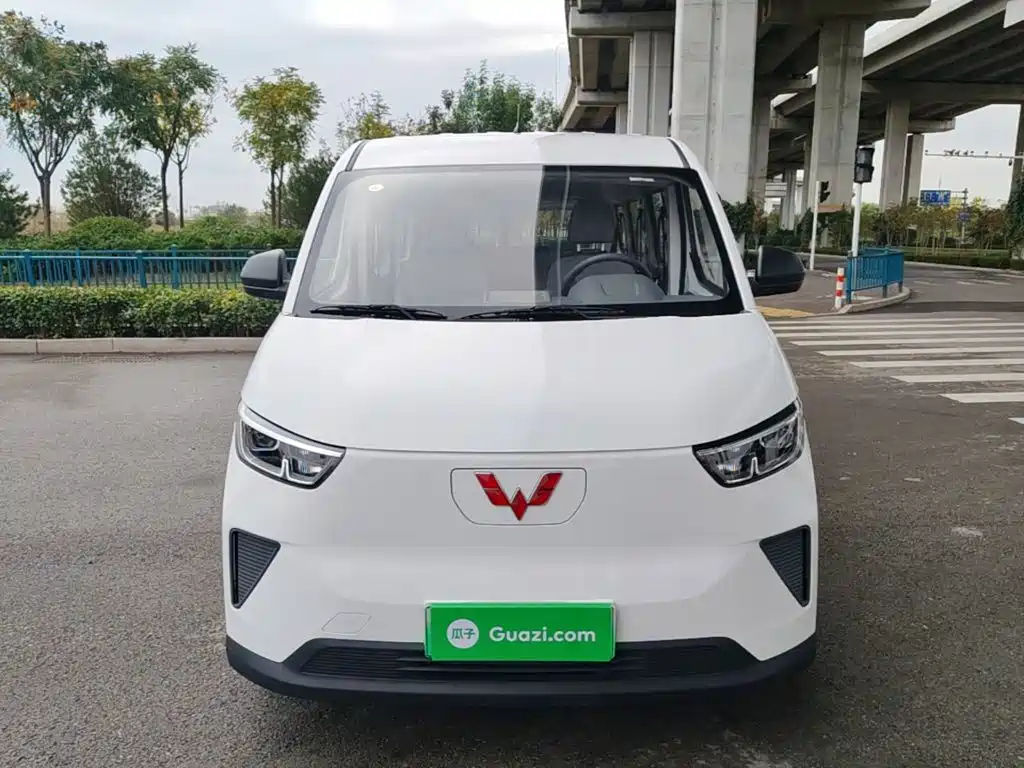 Wuling Yangguang — миниатюра 3