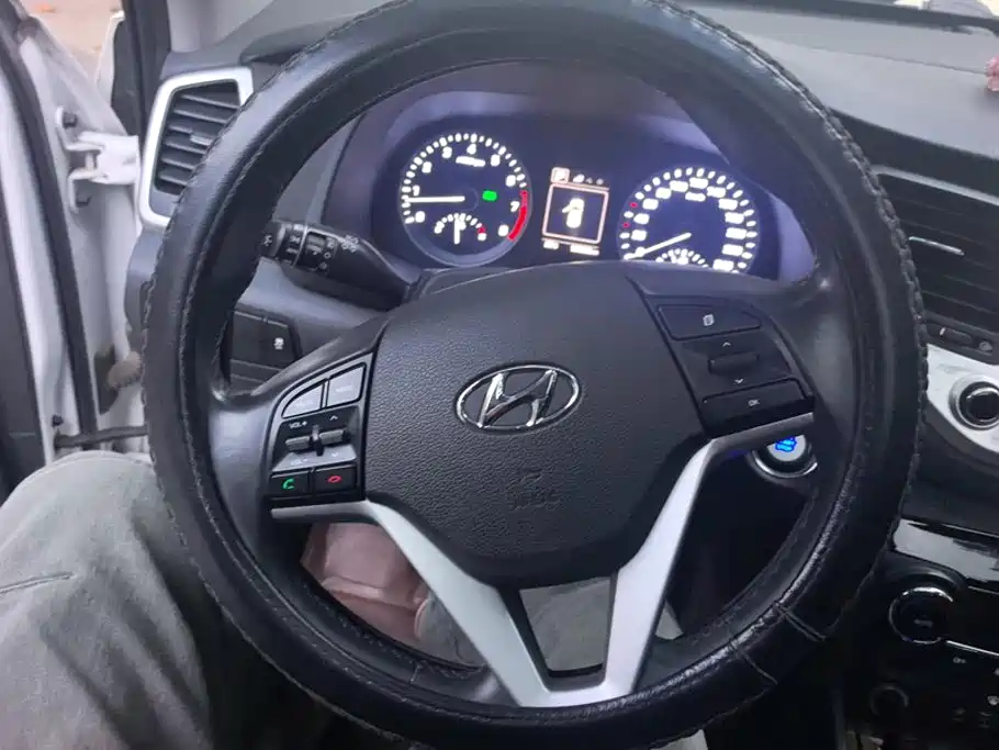 Hyundai Tucson — миниатюра 15