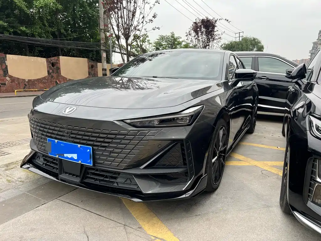 Changan UNI-V 2023