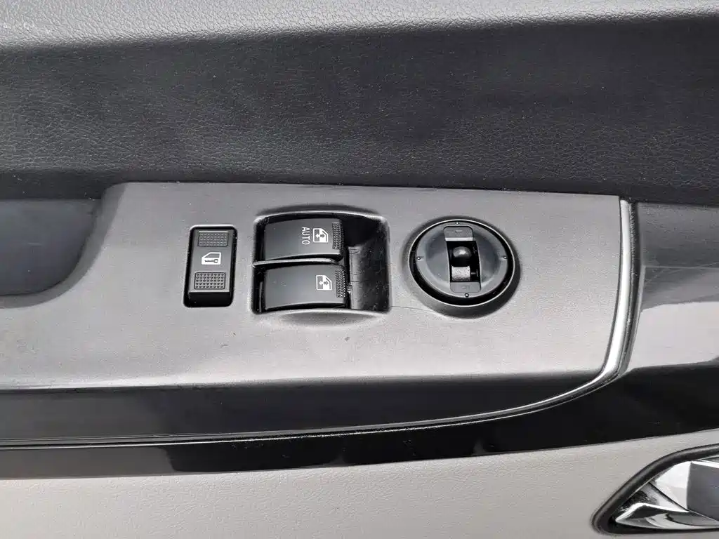 JAC Refine M5 — миниатюра 9
