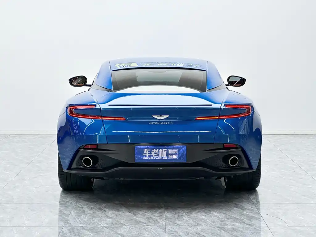 Aston Martin DB11 — миниатюра 5