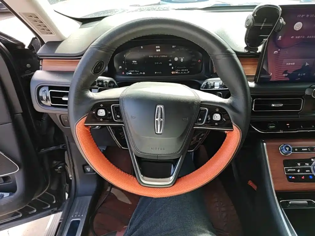Lincoln Aviator — миниатюра 11