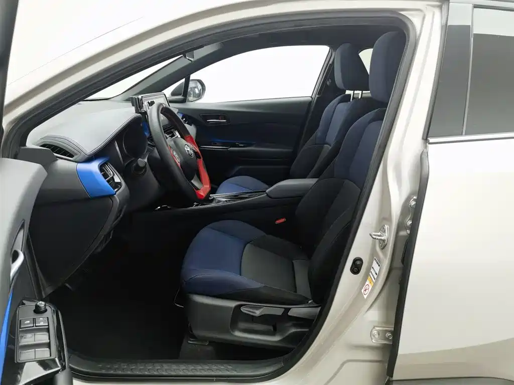 TOYOTA C HR
