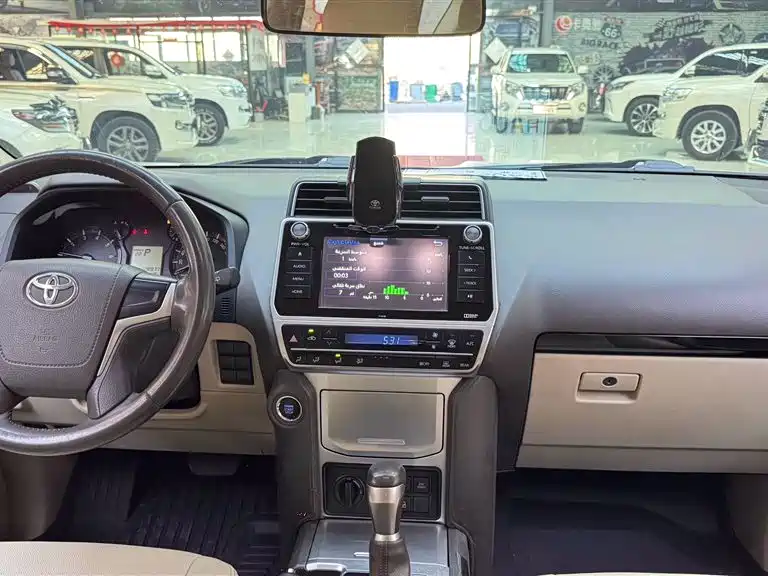Toyota Land Cruiser Prado 2014 2.7L AT Standard